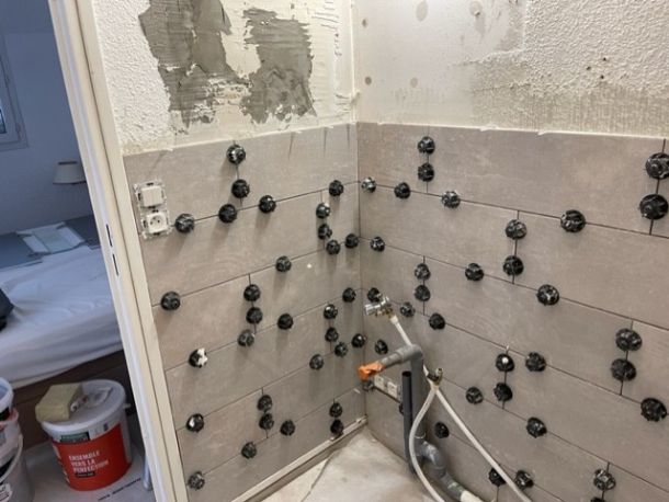 Rénovation d’une salle de bain avec douche à accès facile