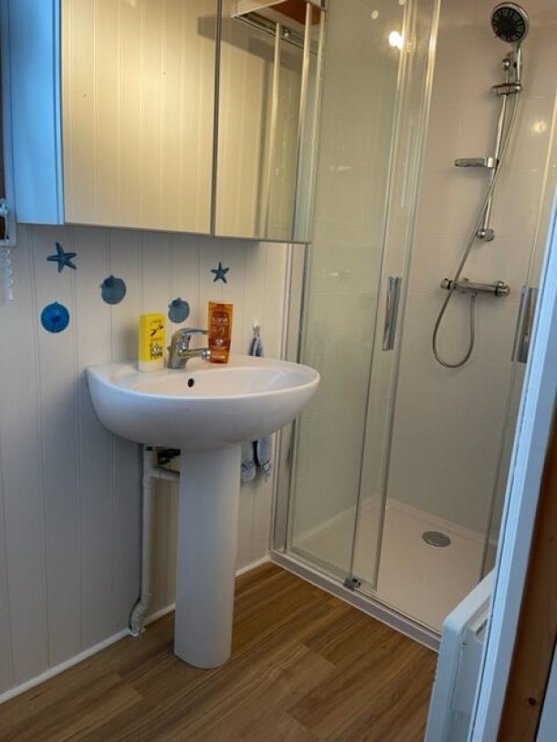 Rénovation d’une salle de bain dans un mobil-home à California Park, Cabourg