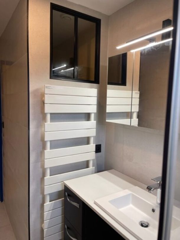 Salle de bain PMR : accessibilité et modernité