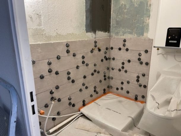 Rénovation d’une salle de bain avec douche à accès facile