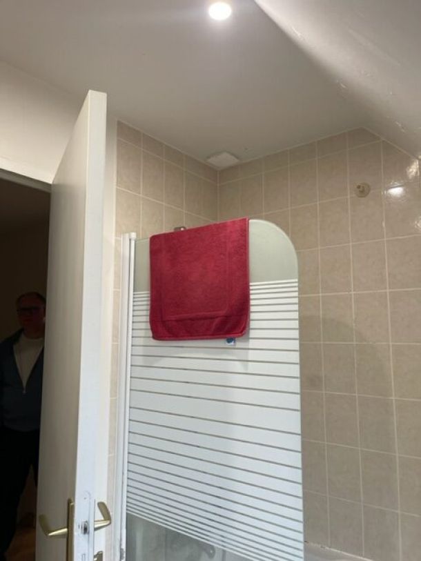 Rénovation d’une salle de bain avec douche à accès facile
